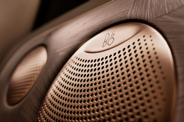 33.69万元起,上汽旗舰•智己LS9正式开启预售 以全球巅峰科技,颠覆30万级大六座SUV格局