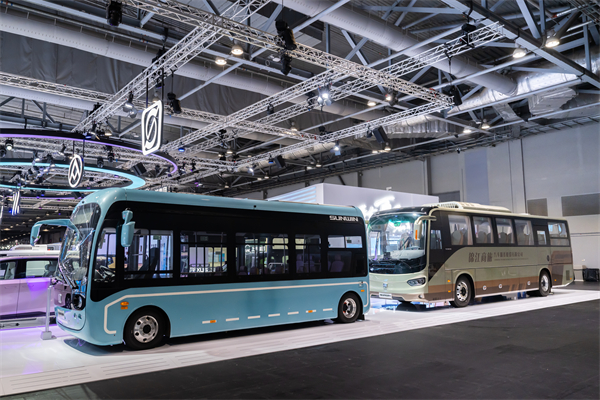 上汽智电军团“助阵”2025香港车博会